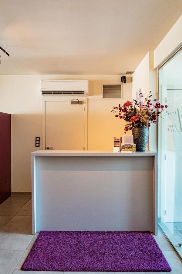 Abalona Hotel & Apartments Дендермонде Екстериор снимка