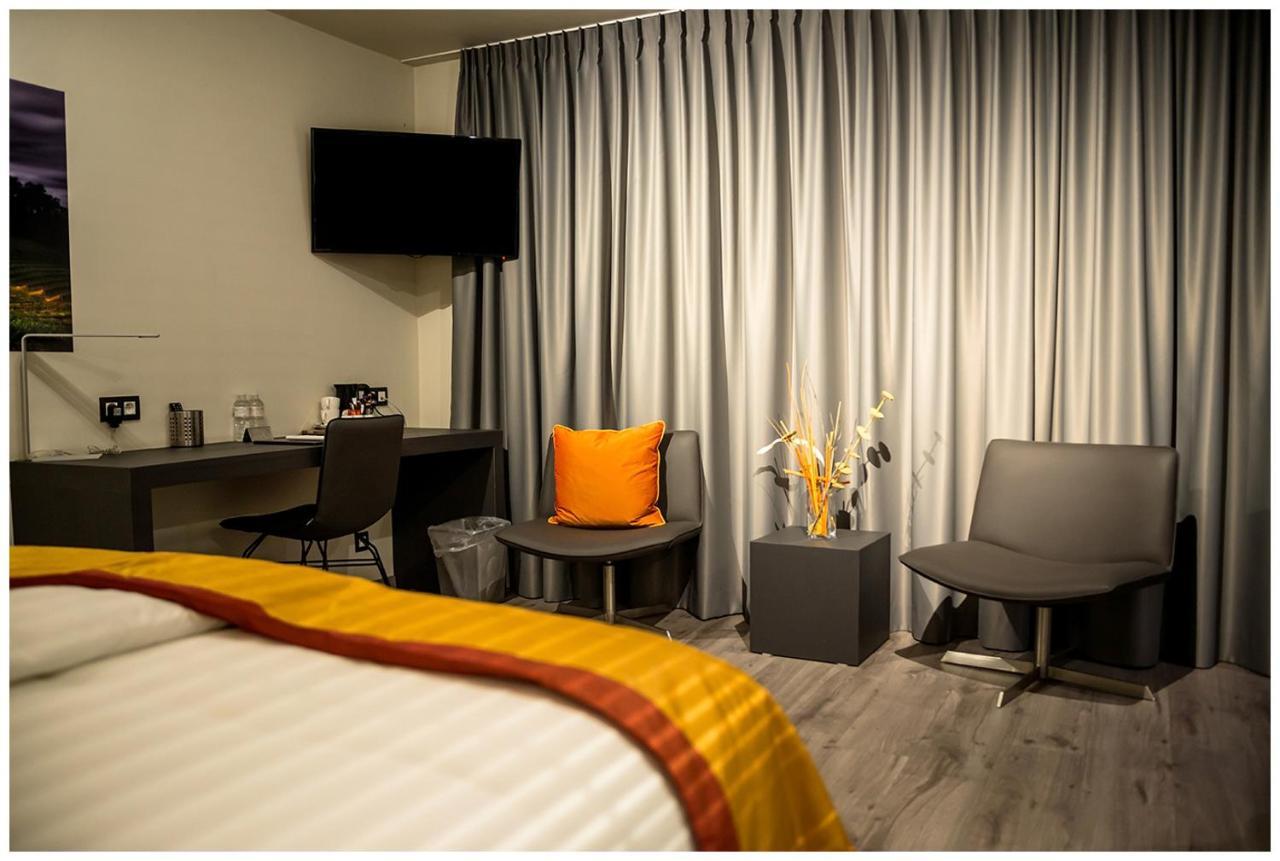 Abalona Hotel & Apartments Дендермонде Екстериор снимка