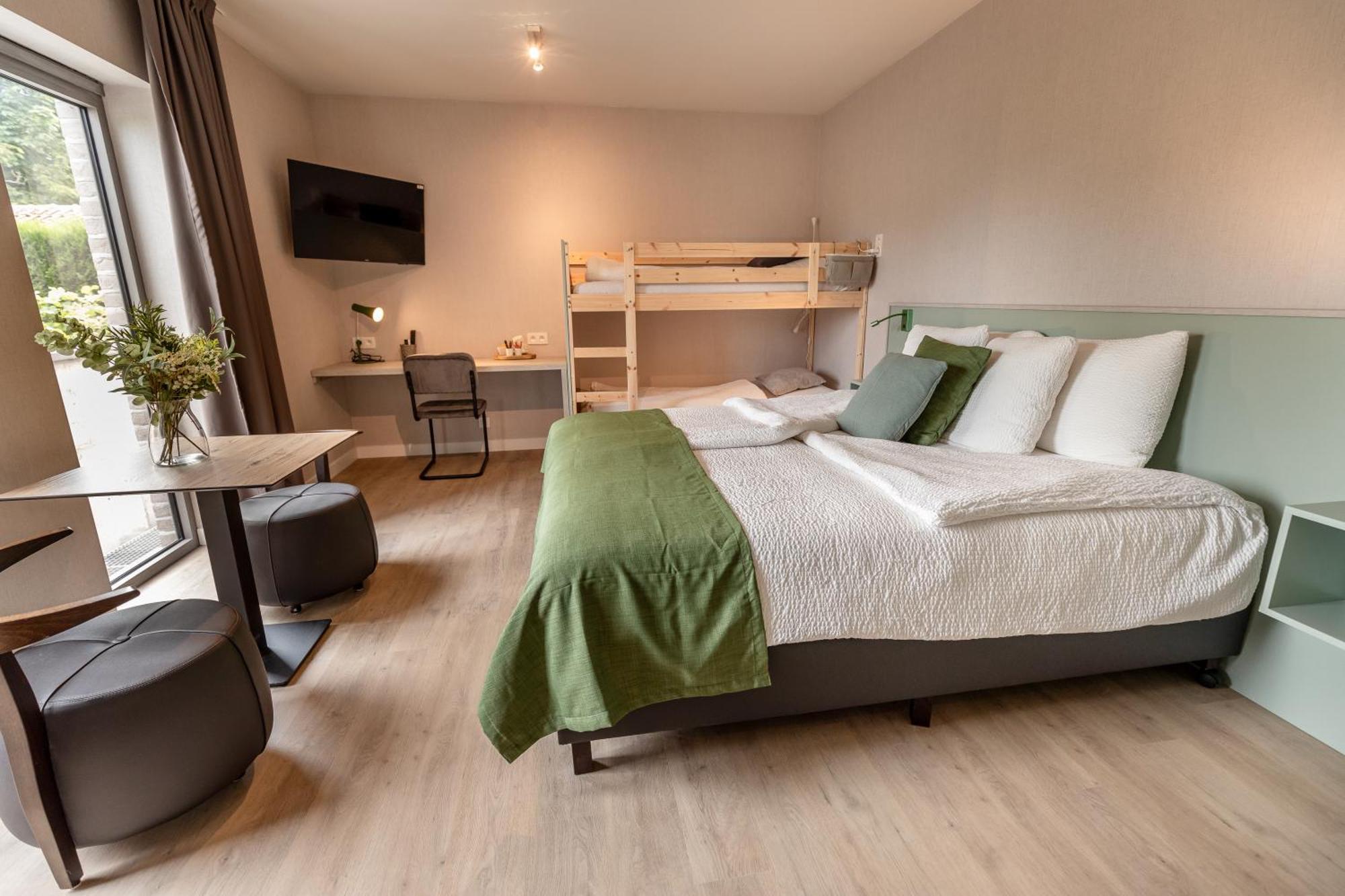 Abalona Hotel & Apartments Дендермонде Екстериор снимка